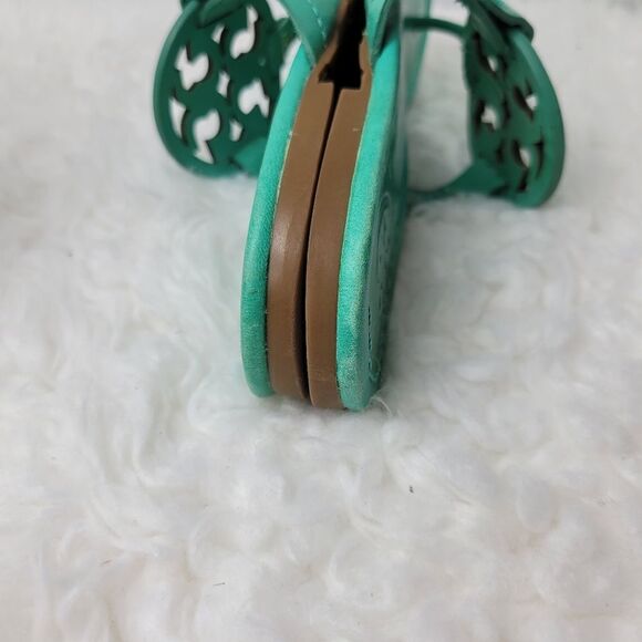 Tory Burch Miller Womens Sandals Size 5 Blue Turquoise Medallion Logo Flip Flops - Picture 10 of 11